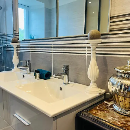 Casa de Férias Le 33 Maison De Charme Coeur Cotentin *